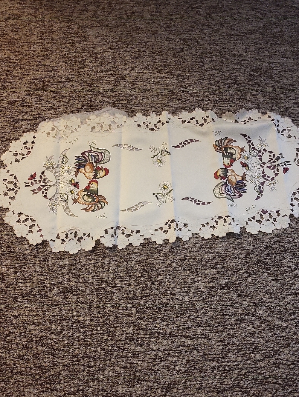 Embroidered Rooster Cutwork Table Runner in Cream
